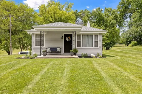 11S056 Madison Street Burr Ridge IL 60527