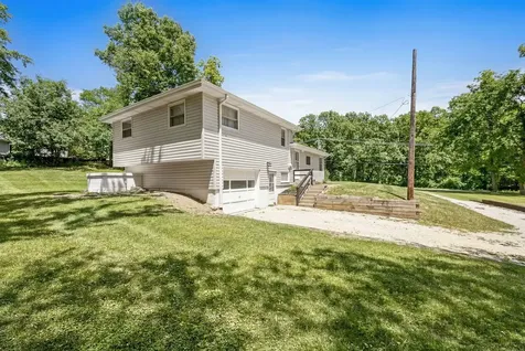 11S056 Madison Street Burr Ridge IL 60527