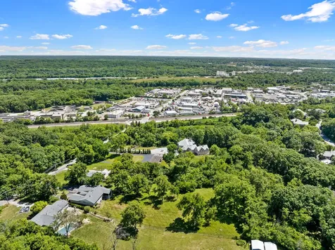 11S056 Madison Street Burr Ridge IL 60527