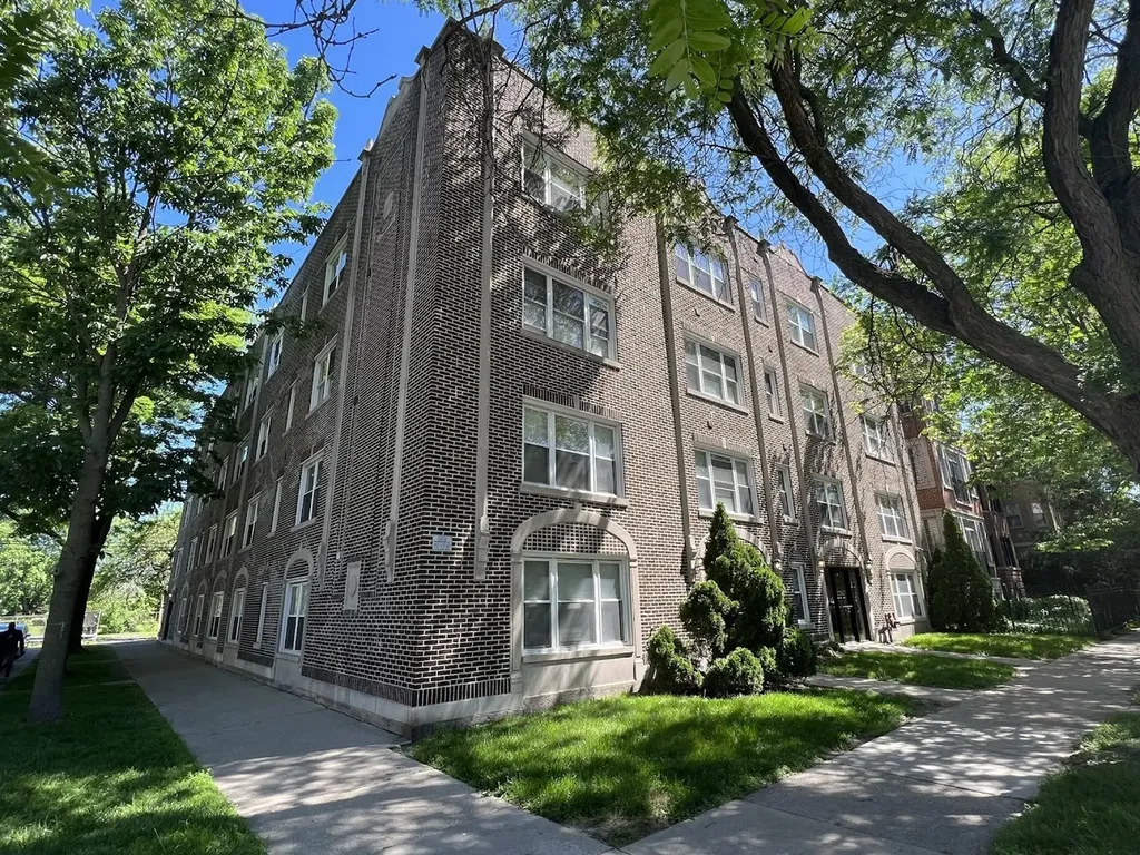 6507 North Hamilton Avenue Chicago IL 60645