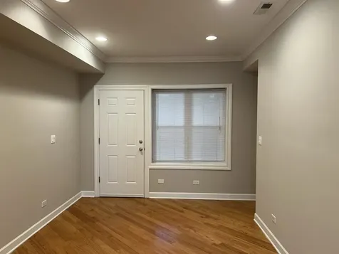 6507 North Hamilton Avenue Chicago IL 60645