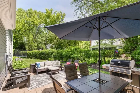 716 South Dymond Road Libertyville IL 60048