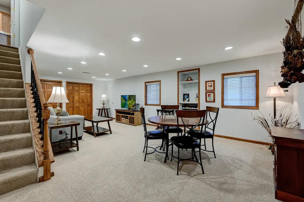 4256 Stableford Lane Naperville IL 60564