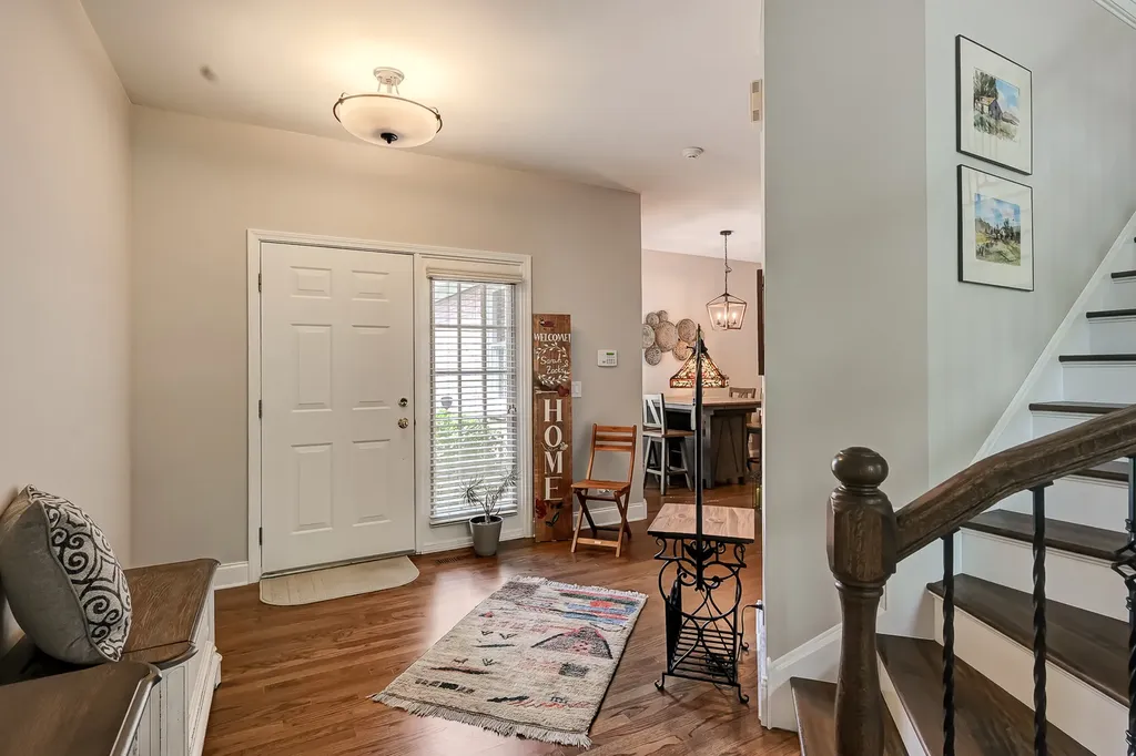 4256 Stableford Lane Naperville IL 60564