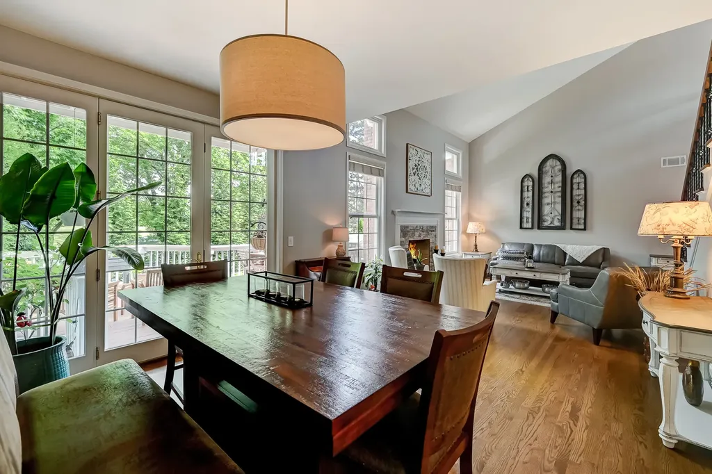 4256 Stableford Lane Naperville IL 60564