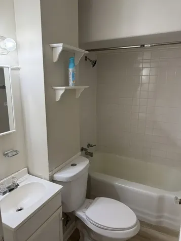 3241 South Parnell Avenue Chicago IL 60616