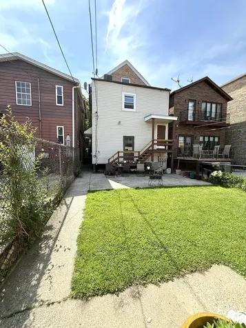 3241 South Parnell Avenue Chicago IL 60616