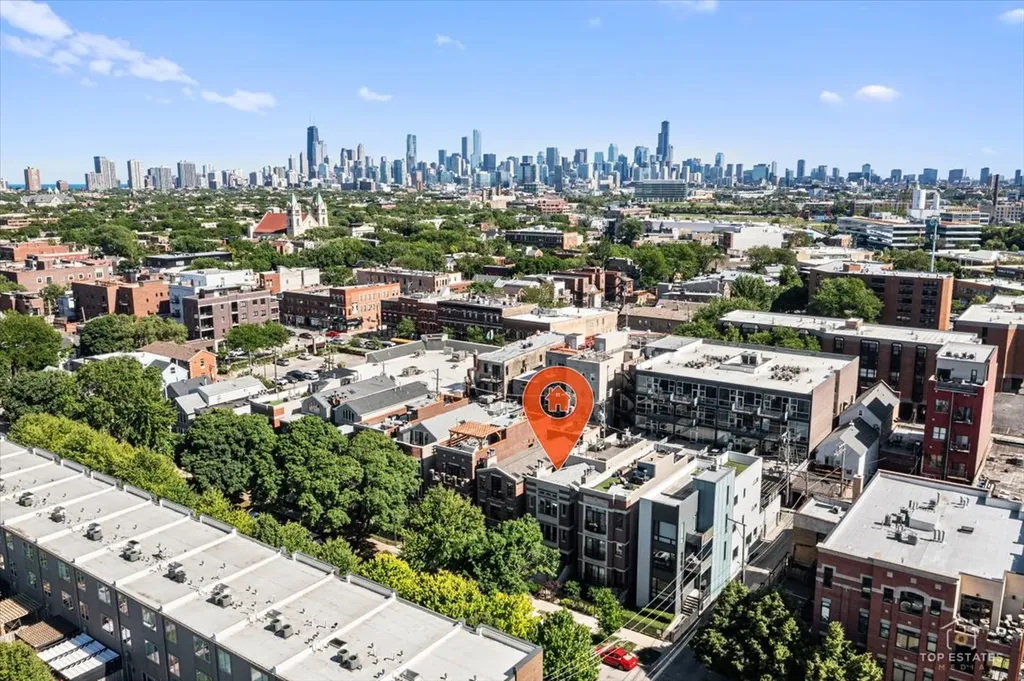 1541 West Montana Street Chicago IL 60614