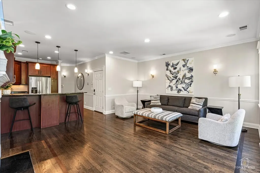 1541 West Montana Street Chicago IL 60614