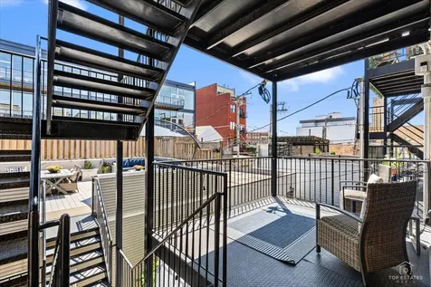 1541 West Montana Street Chicago IL 60614