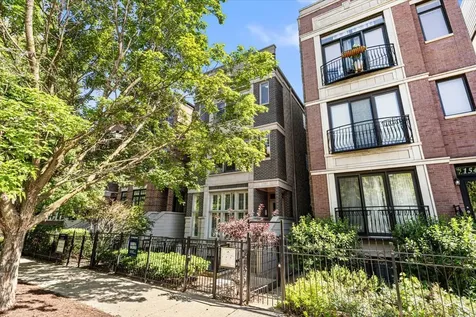 1541 West Montana Street Chicago IL 60614