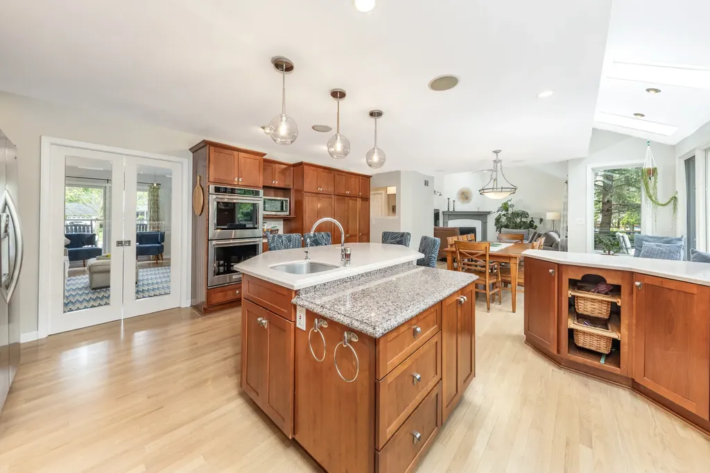 5419 Grand Avenue Downers Grove IL 60515