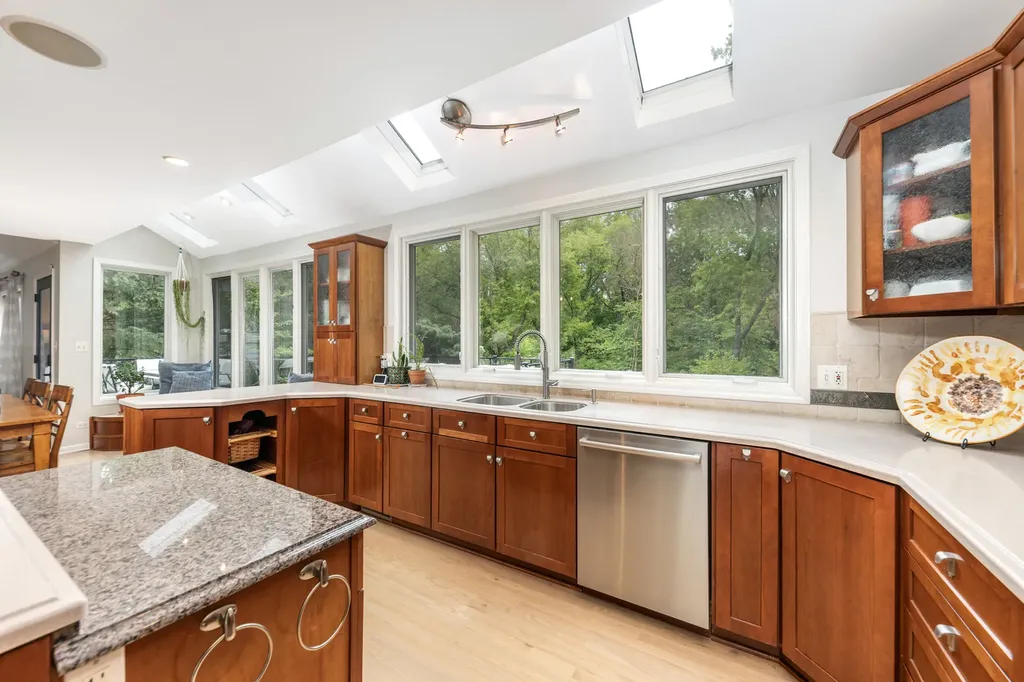 5419 Grand Avenue Downers Grove IL 60515
