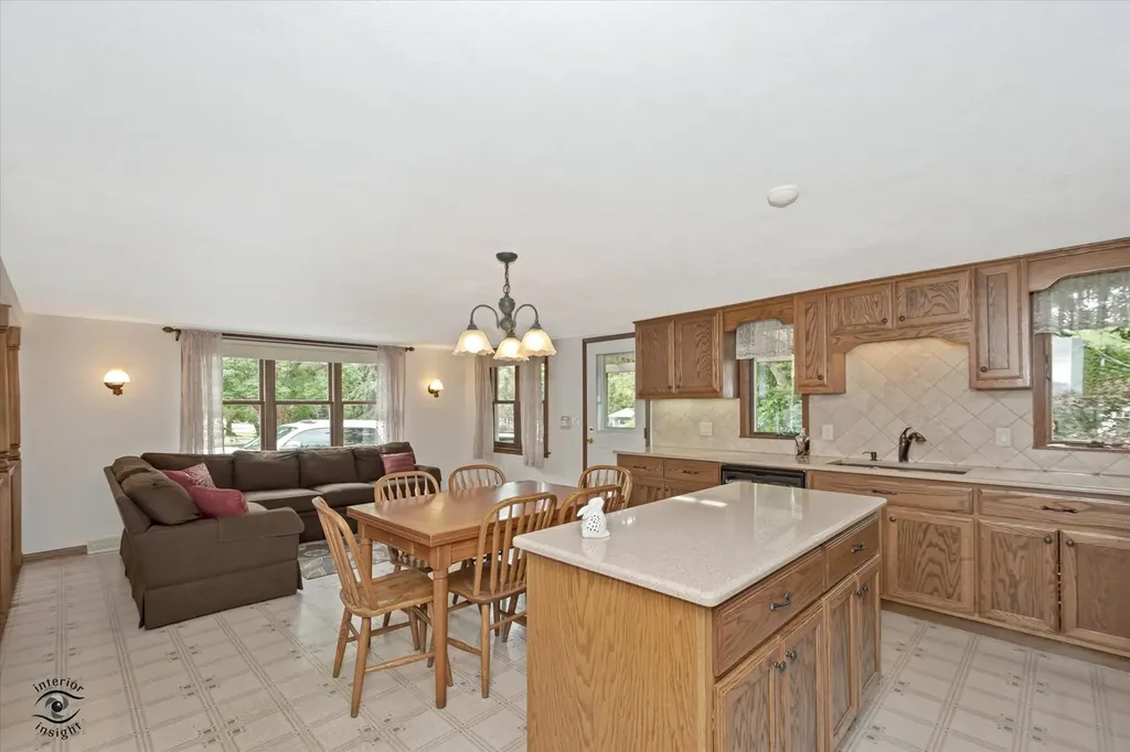 144 1ST Avenue New Lenox IL 60451