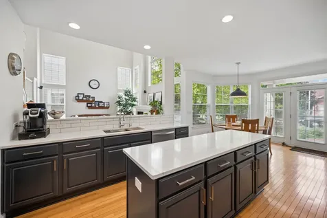 2566 Fielding Drive Glenview IL 60026