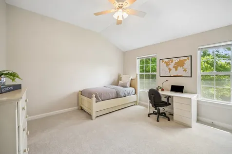 2566 Fielding Drive Glenview IL 60026