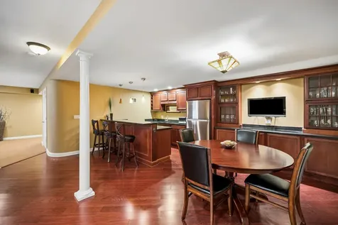 2566 Fielding Drive Glenview IL 60026