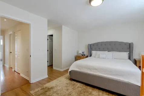6957 North Western Avenue Chicago IL 60645