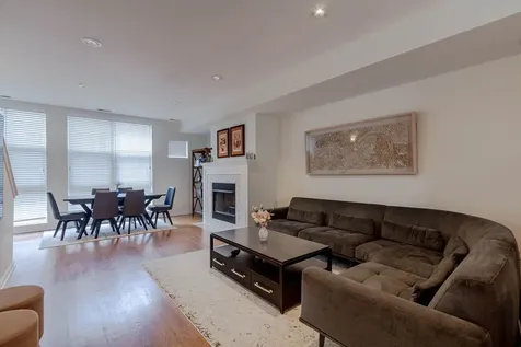 6957 North Western Avenue Chicago IL 60645