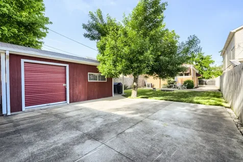 10546 South Harding Avenue Chicago IL 60655