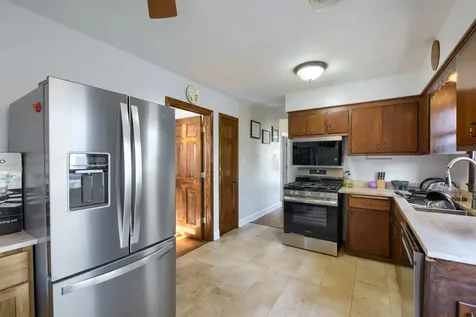 10546 South Harding Avenue Chicago IL 60655