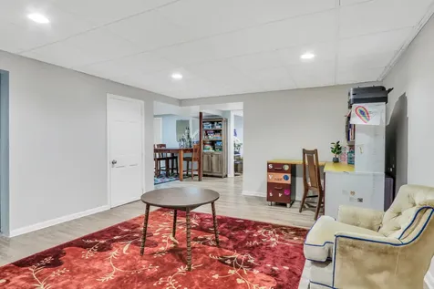 2313 Carriage Lane Lindenhurst IL 60046