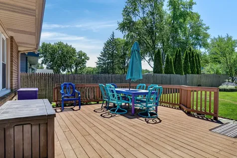 2313 Carriage Lane Lindenhurst IL 60046