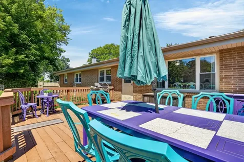 2313 Carriage Lane Lindenhurst IL 60046