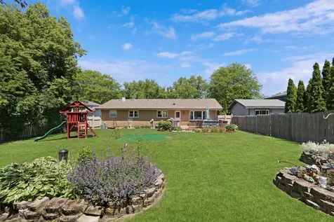 2313 Carriage Lane Lindenhurst IL 60046