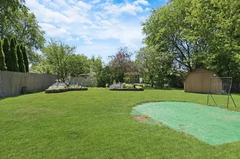 2313 Carriage Lane Lindenhurst IL 60046