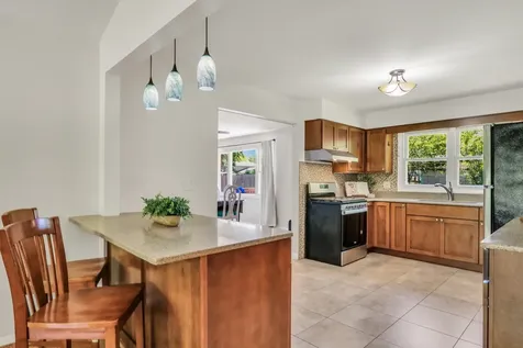 2313 Carriage Lane Lindenhurst IL 60046