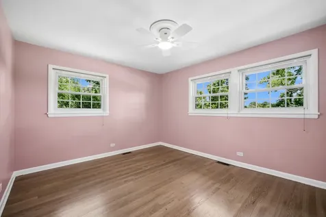 6 Linden Avenue Buffalo Grove IL 60089