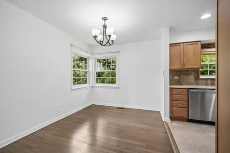 6 Linden Avenue Buffalo Grove IL 60089