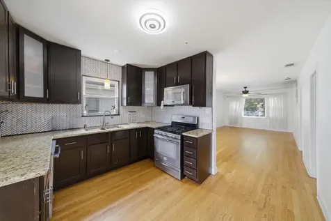 2231 North 75th Avenue Elmwood Park IL 60707