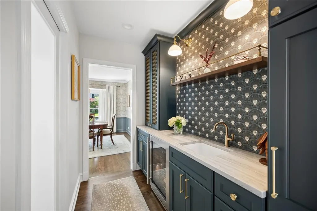 2236 Kenilworth Avenue Wilmette IL 60091