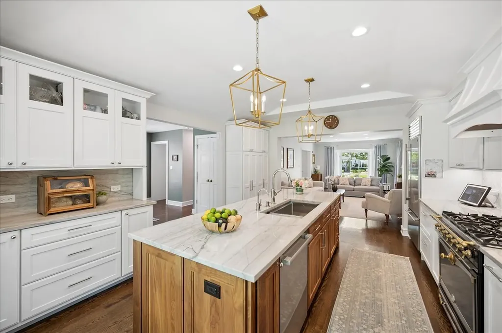 2236 Kenilworth Avenue Wilmette IL 60091