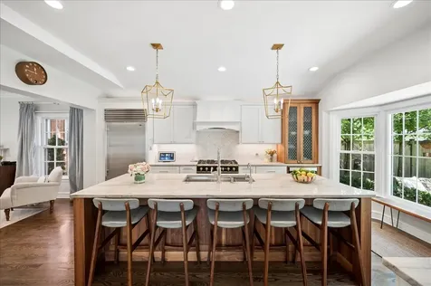 2236 Kenilworth Avenue Wilmette IL 60091