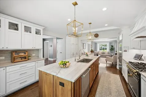 2236 Kenilworth Avenue Wilmette IL 60091