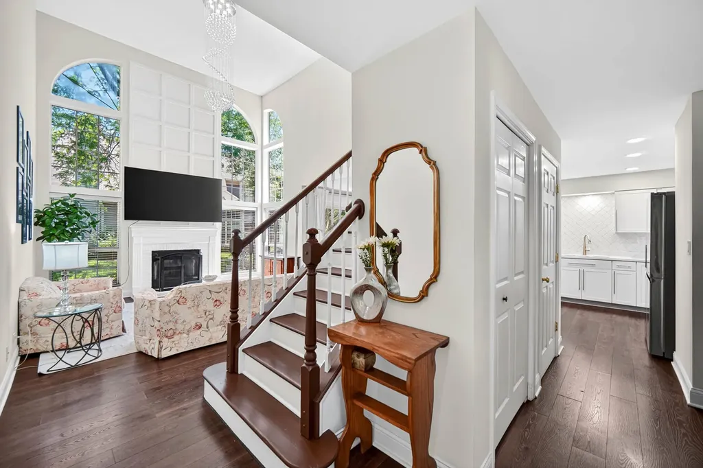 30W033 Princeton Court Warrenville IL 60555