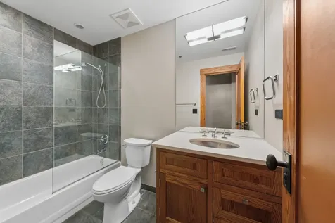 520 West Huron Street W Chicago IL 60654