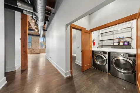 520 West Huron Street W Chicago IL 60654