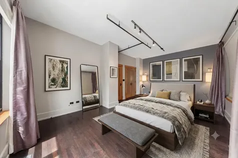 520 West Huron Street W Chicago IL 60654
