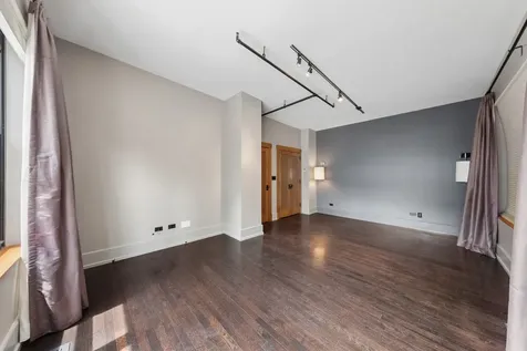 520 West Huron Street W Chicago IL 60654