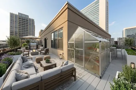 520 West Huron Street W Chicago IL 60654