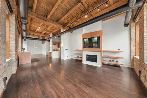 520 West Huron Street W Chicago IL 60654