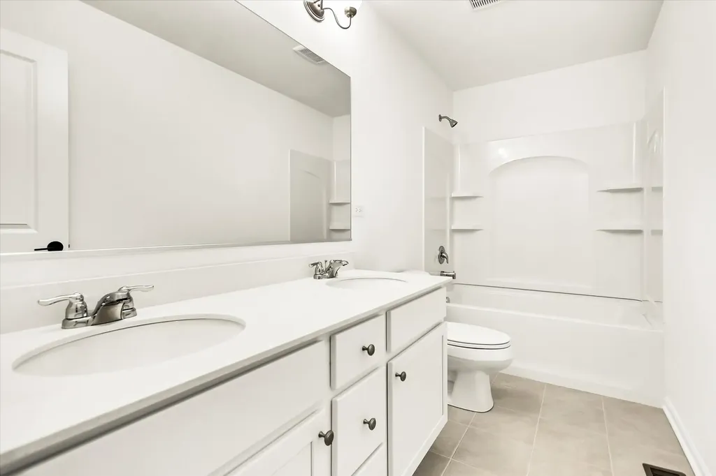 12924 South Kerry Lane Plainfield IL 60585