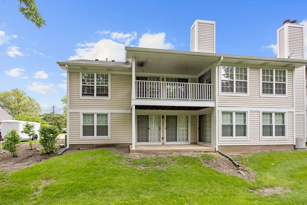 5S560 Paxton Drive Naperville IL 60563