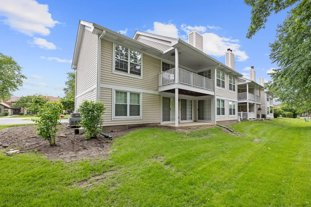 5S560 Paxton Drive Naperville IL 60563