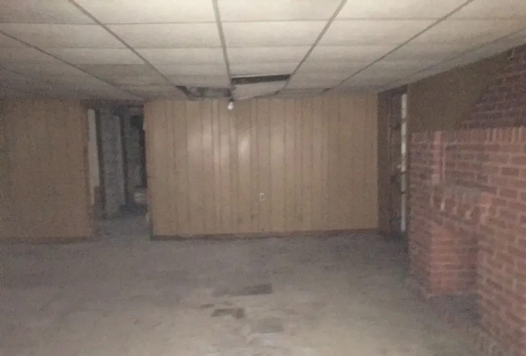 7819 South Bennett Avenue Chicago IL 60649