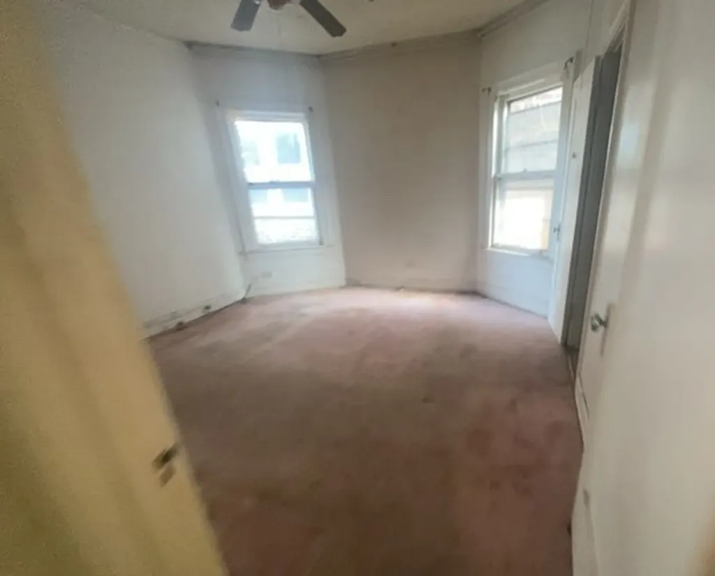 7819 South Bennett Avenue Chicago IL 60649
